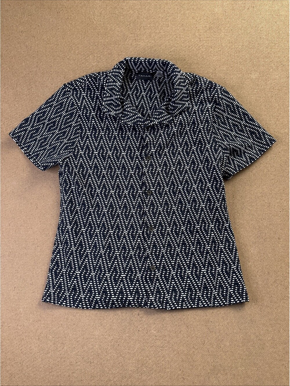 Tahari navy ivory stretch knit shirt geometric diamond patter navy white